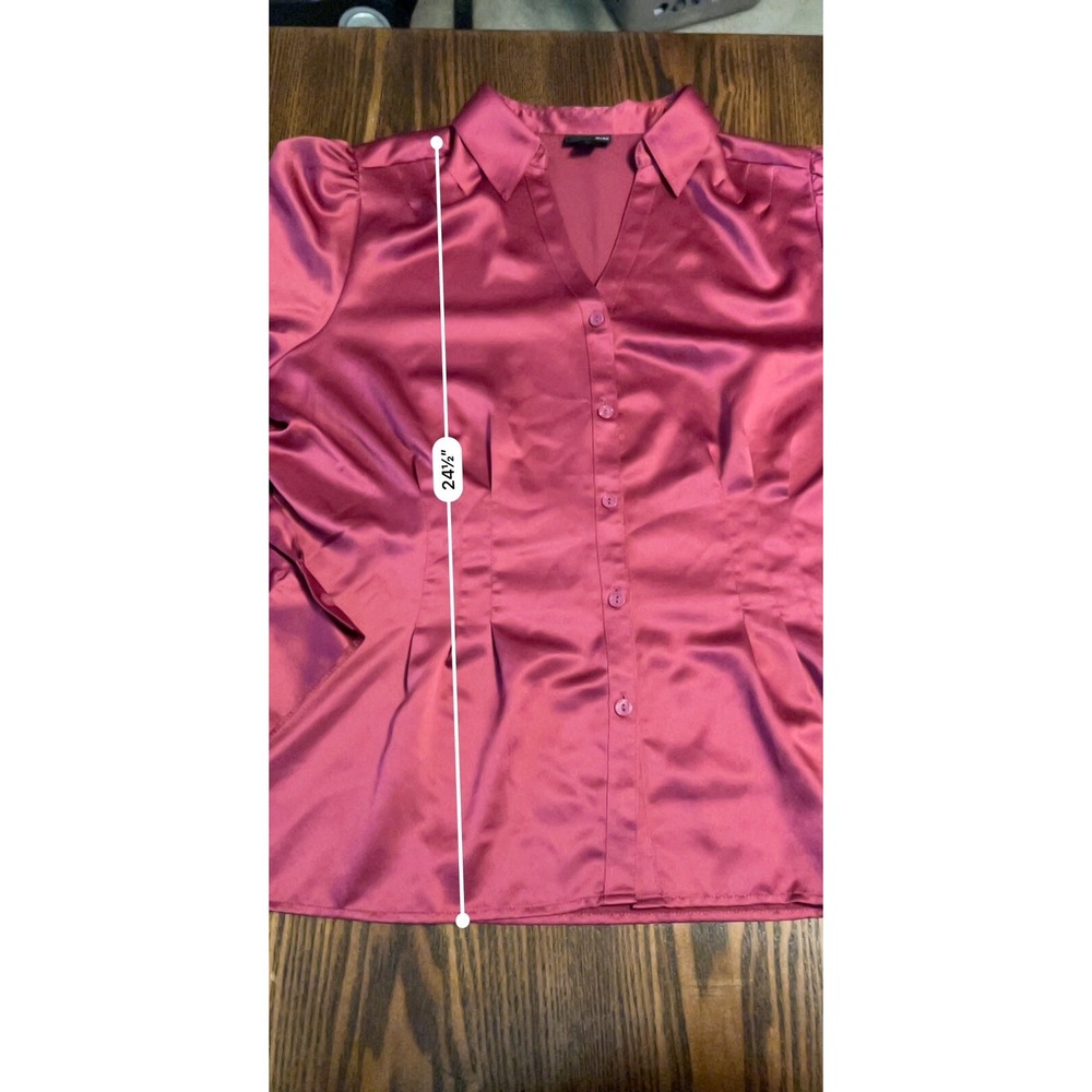 East 5th Women's Blouse PXL Button Down Long Sleeve Style Red Pleated  Front EUC - Picture 9 of 10